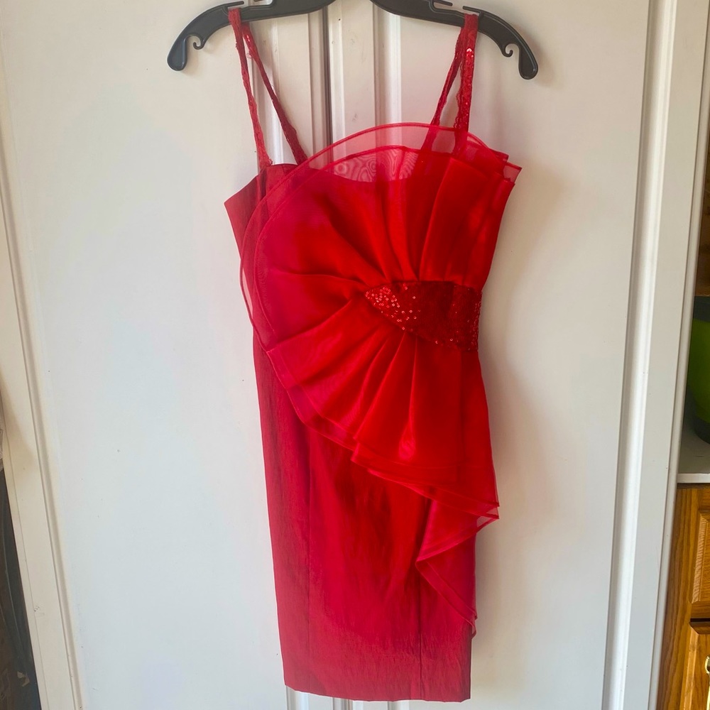 Red party dress